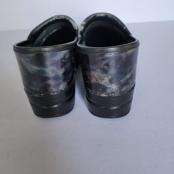 Dansko Professional Clogs. Size 42 - Picture 4 of 8